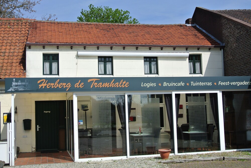 Herberg De Tramhalte — Roosteren — photo 2