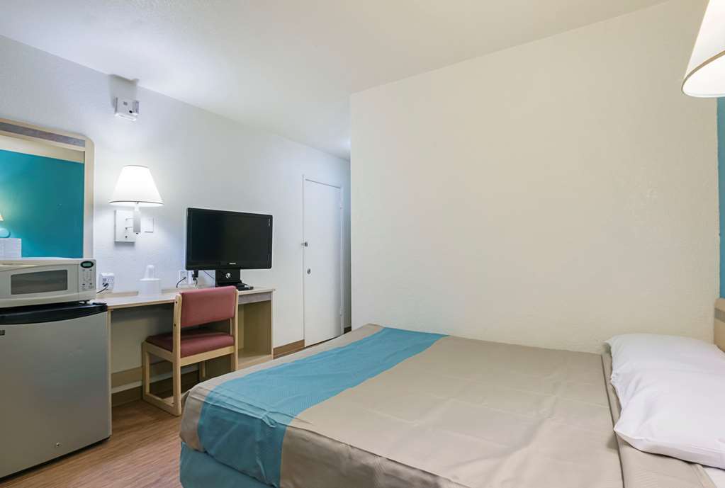 Motel 6 Rochester MN - photo 9