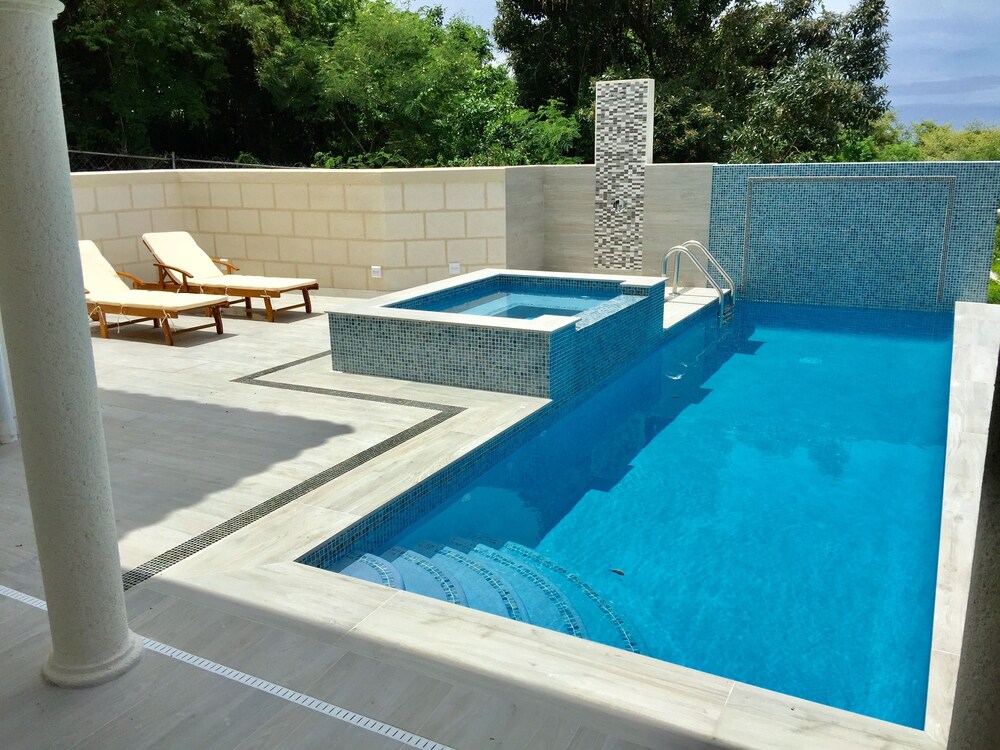 La Porta Della Casa — 4-Star Luxury Hotel in Bridgetown, Barbados