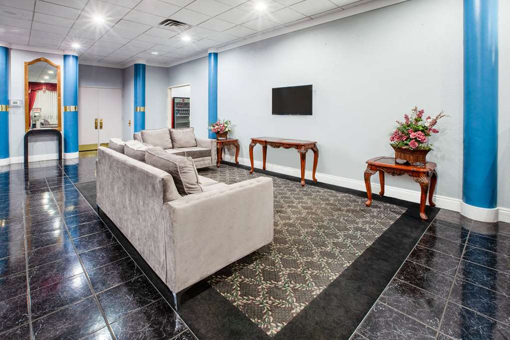 Baymont by Wyndham Northwood - photo 6