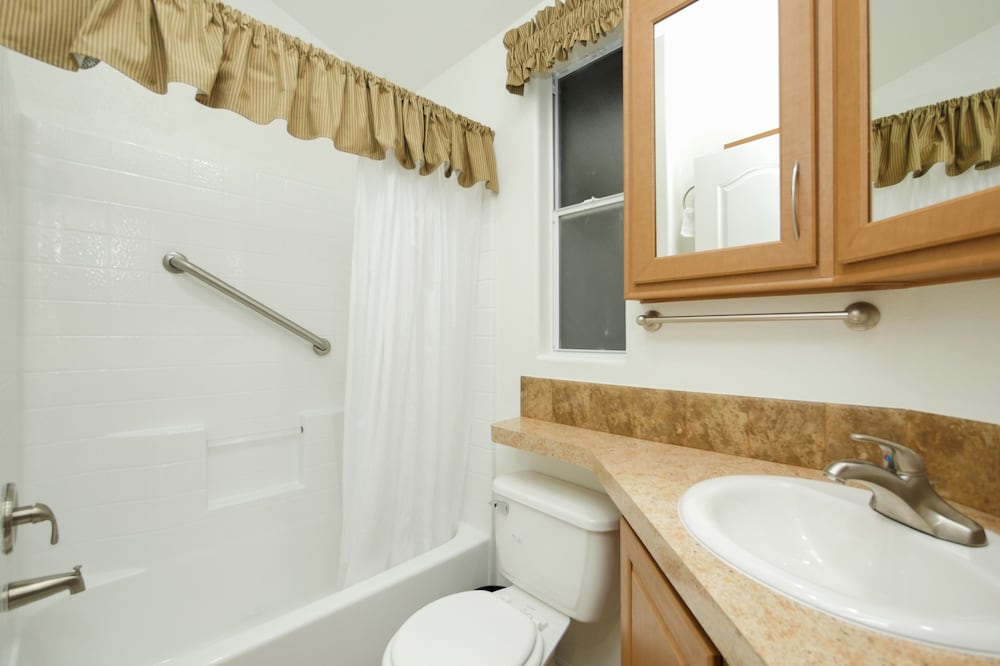 The Cottages at Golden Village Palms RV Resort - photo 15