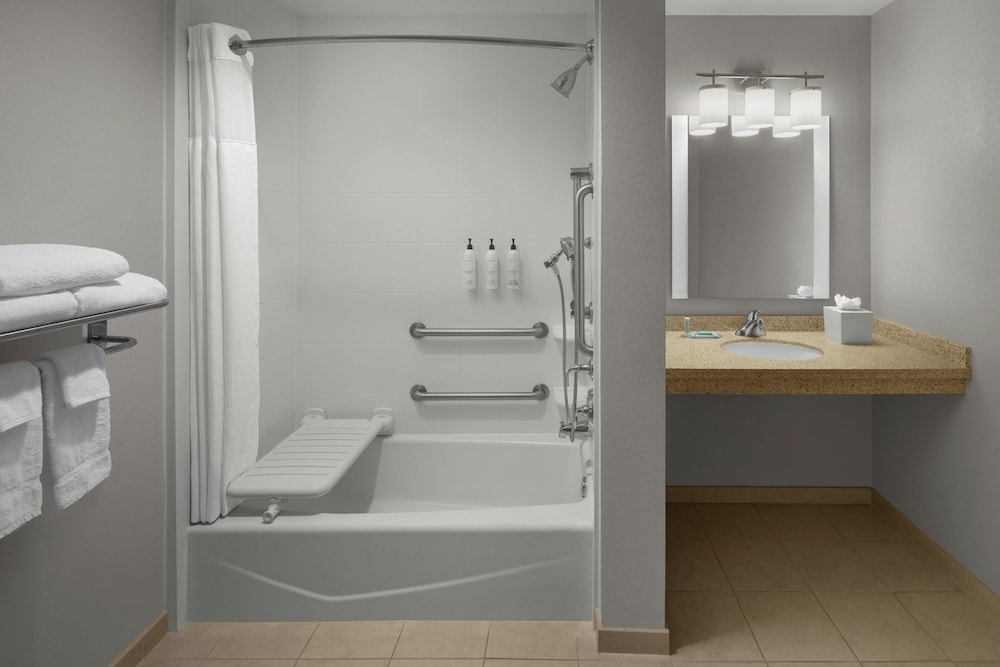 TownePlace Suites by Marriott Hobbs - photo 16