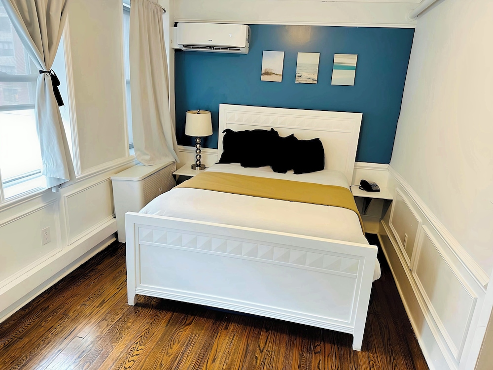 Long Beach Hotel - photo 3