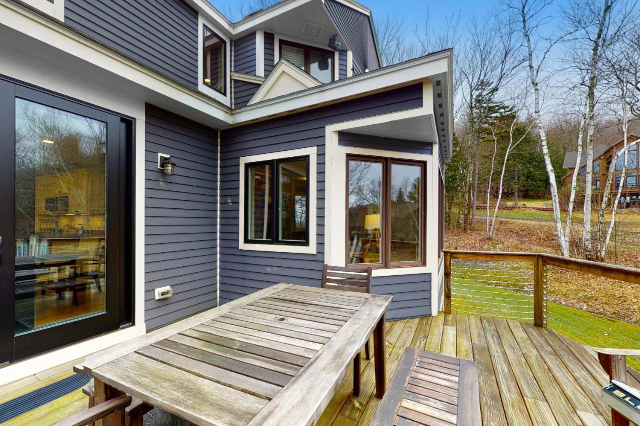 366 Ghia Farm Road in Ludlow, United States