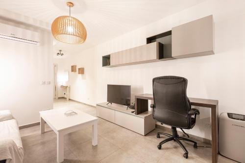 Top location Cozy 1 BR flat — 4-Star Luxury Hotel in Gzira, Malta
