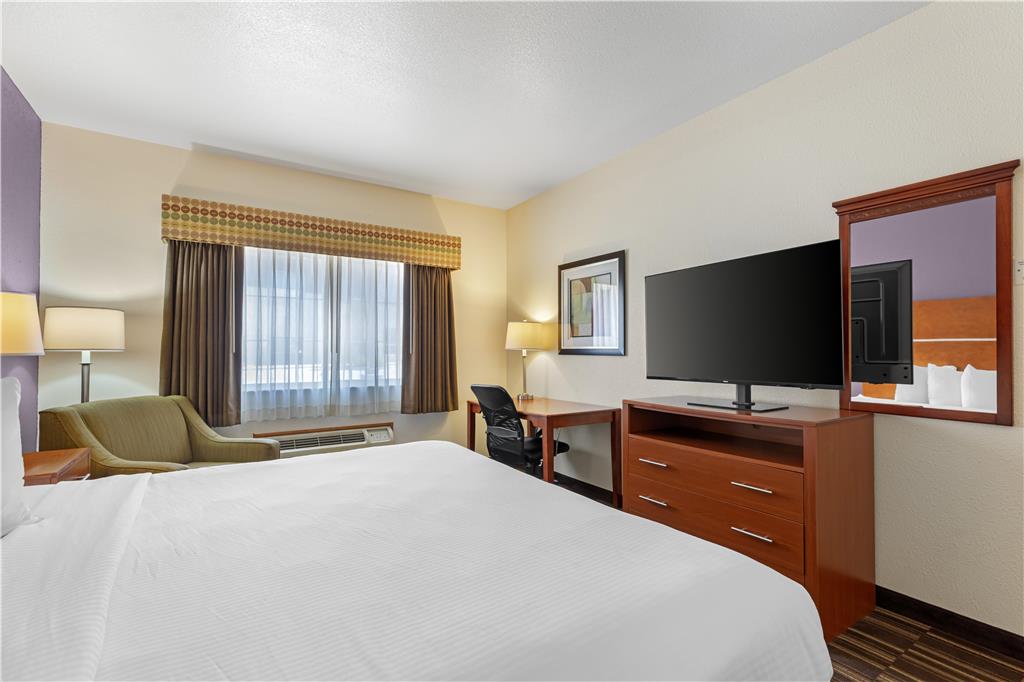 Best Western Firestone Inn & Suites - photo 18