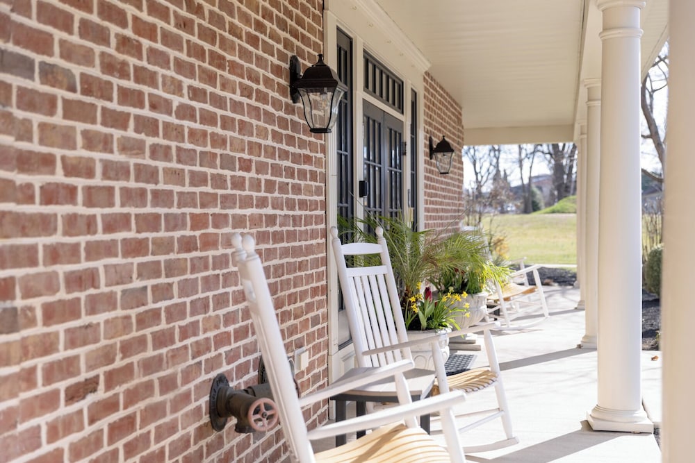 Selinsgrove Inn - photo 180