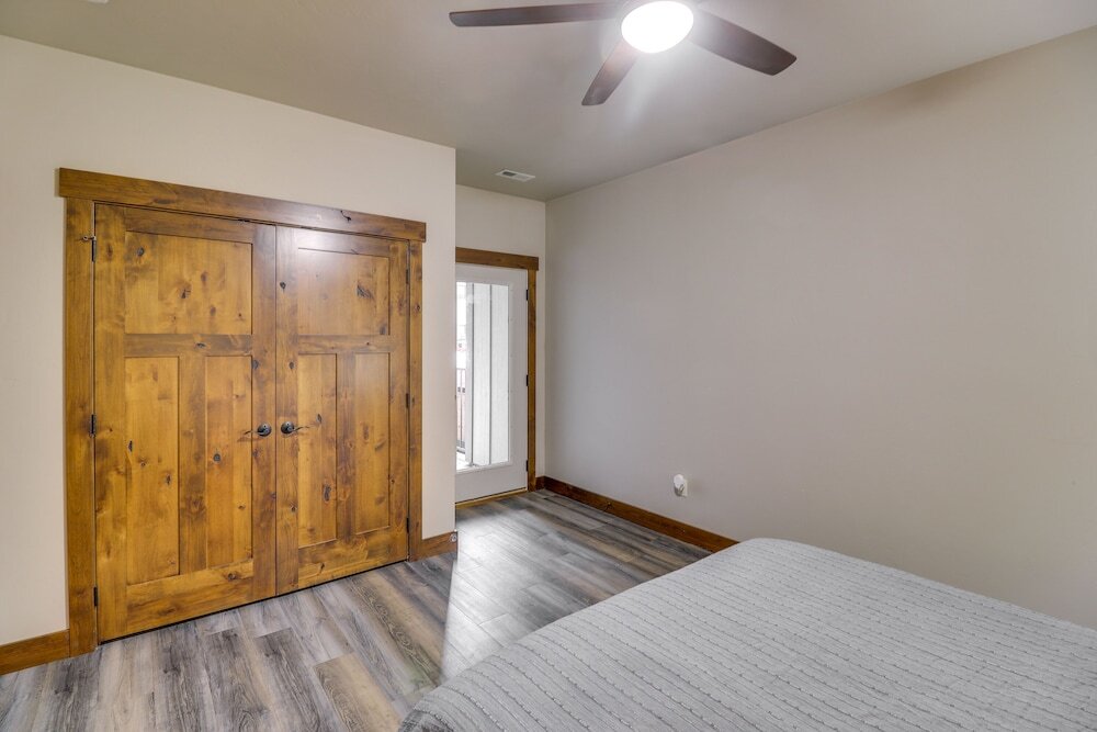 Downtown Columbia Falls Condo: 16 Mi to Ski Resort - photo 3