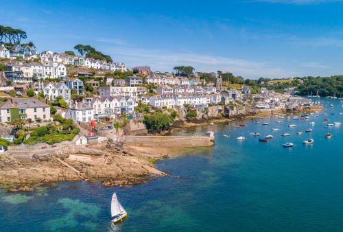 Oystercatcher - carbon neutral hotel in Fowey