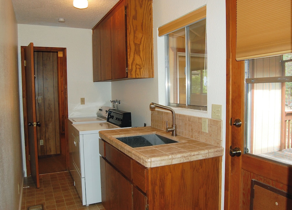 Mountain Retreat in Unknown City, United States