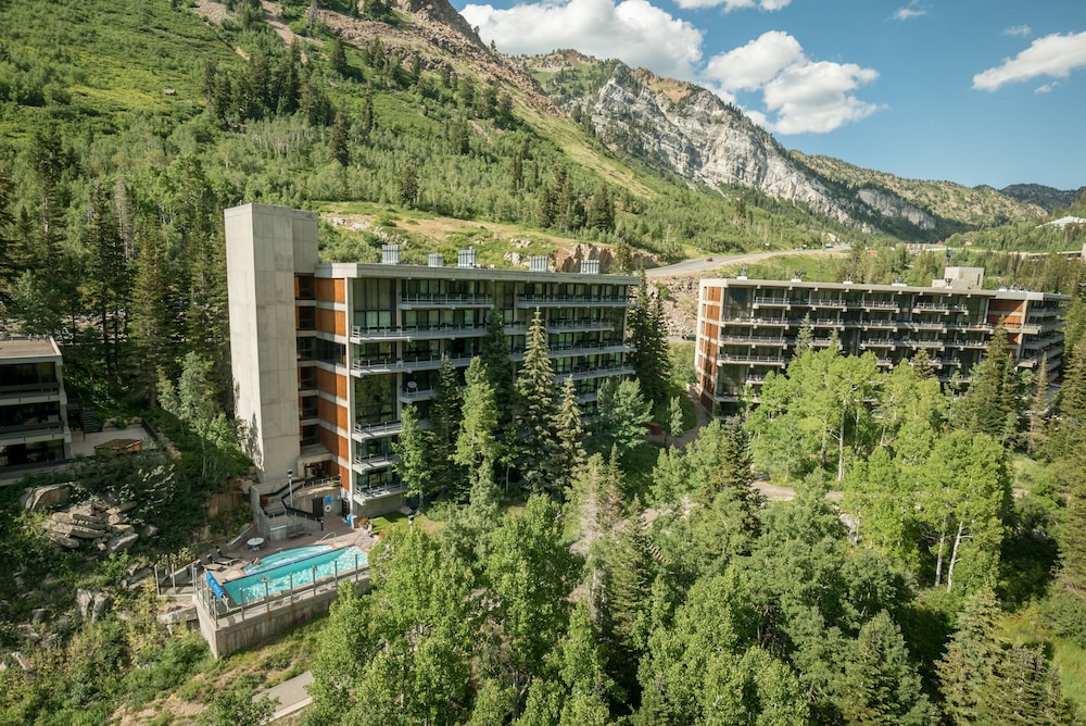 The Inn - carbon neutral hotel in Sandy
