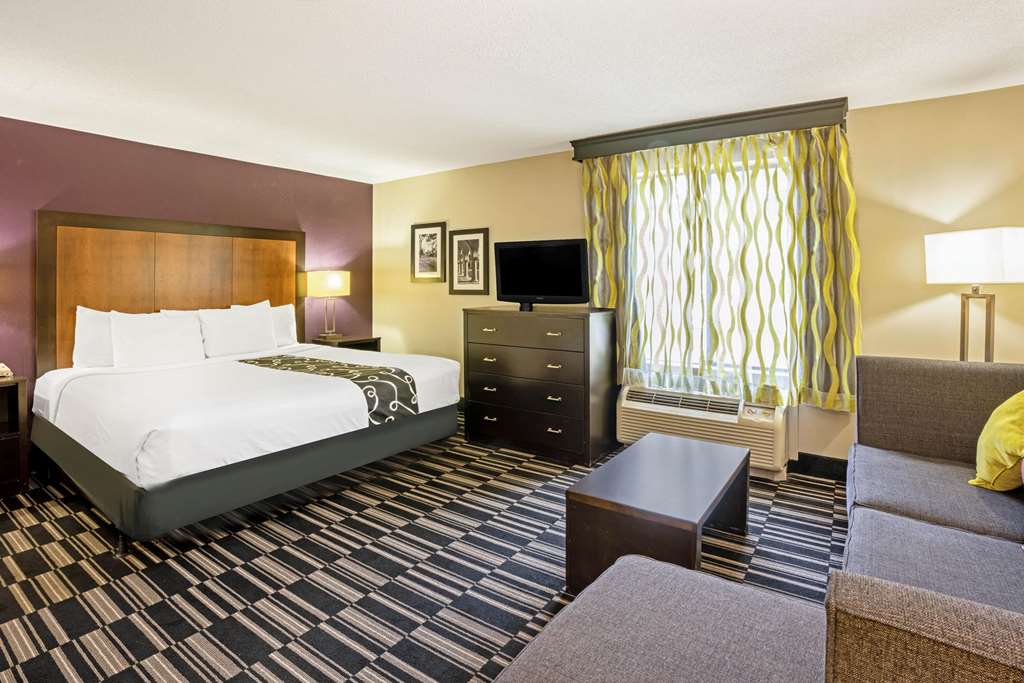 La Quinta Inn Suites Houston North Spring - photo 35