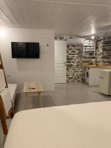 Artdecosyros Junior — Ano Syros — photo 4