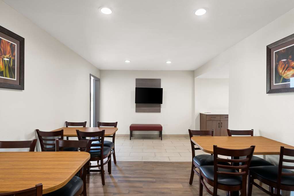 Quality Suites Wildwood The Villages - photo 29