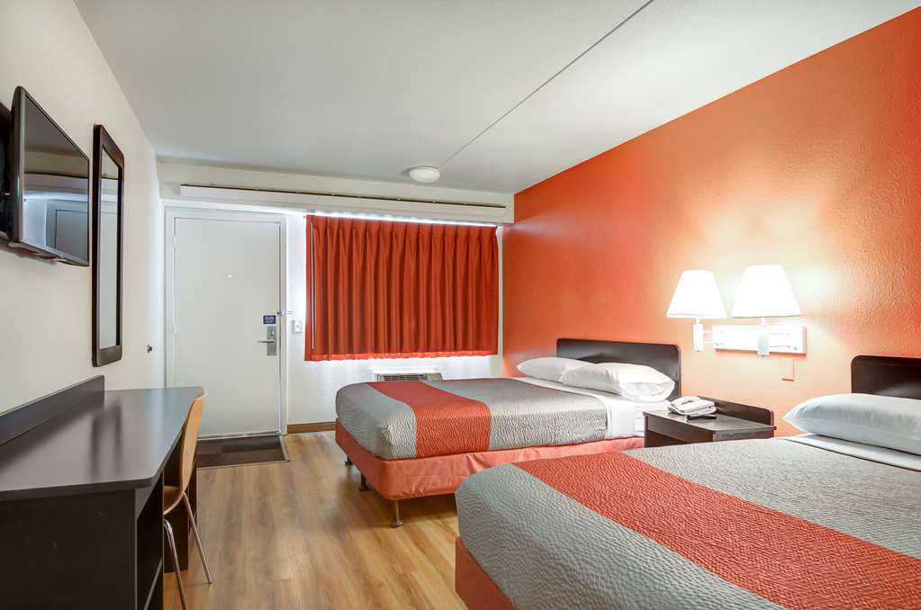 Motel 6 Springfield MO North - photo 5