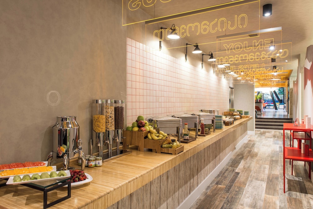 מזון ומשקאות