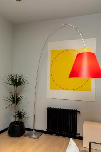 Newly Renovated Modern 2BR Apartment near Fabrika