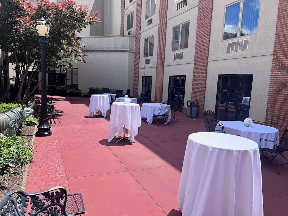 DoubleTree by Hilton Hotel Bloomington - photo 144