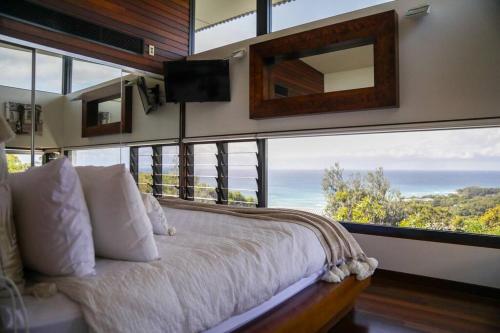 Banyandah stunning ocean views sleeps 8 in Unknown City, Australia