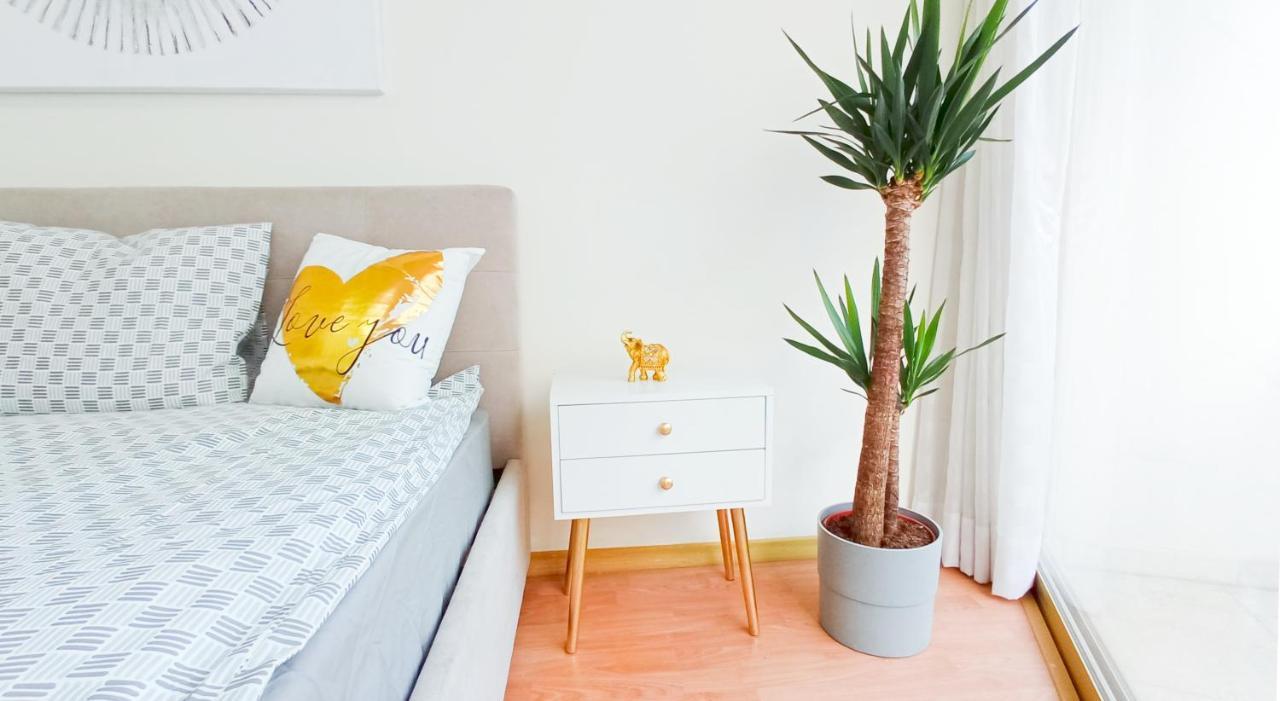 1a Beach & Business Apartment in the City Center