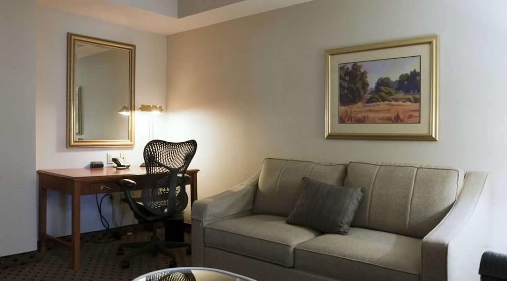 Hilton Garden Inn Secaucus Meadowlands - photo 26