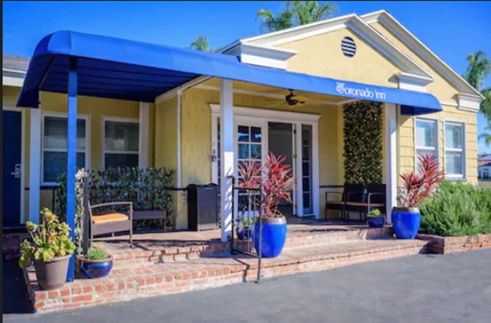 Coronado Inn - carbon neutral hotel in Coronado