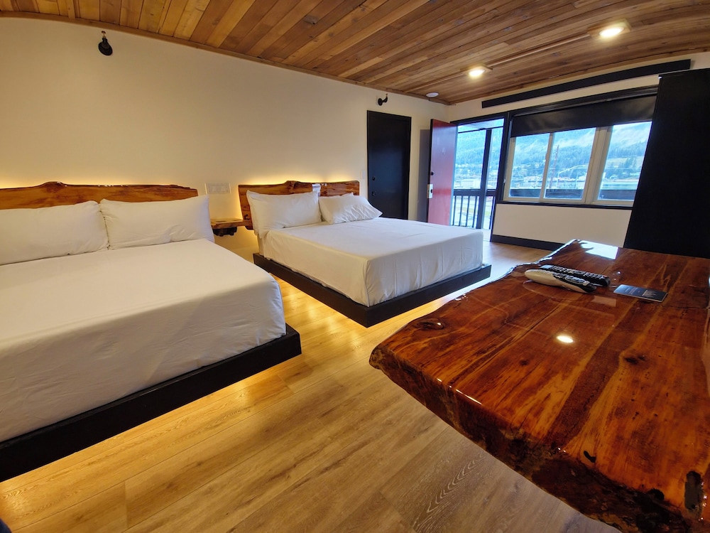 Waterfront on Glacier - photo 10
