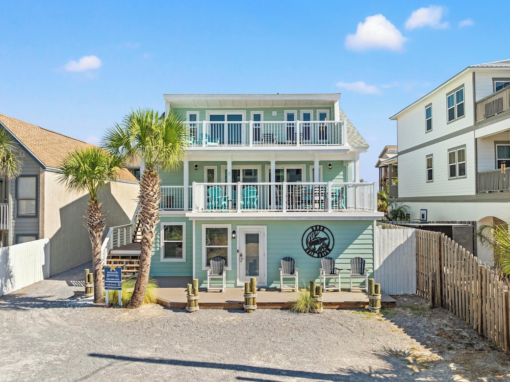 Beach House Gulf Dream — 4-Star Luxury Hotel in Panama City Beach, United States