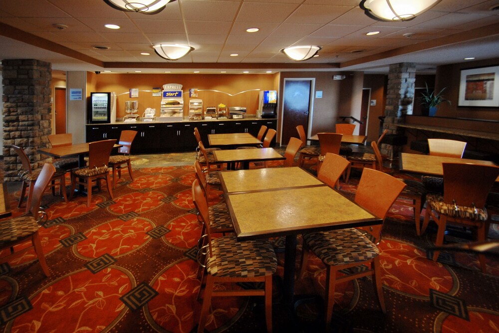 Holiday Inn Express & Suites Denver SW Littleton by IHG - photo 19