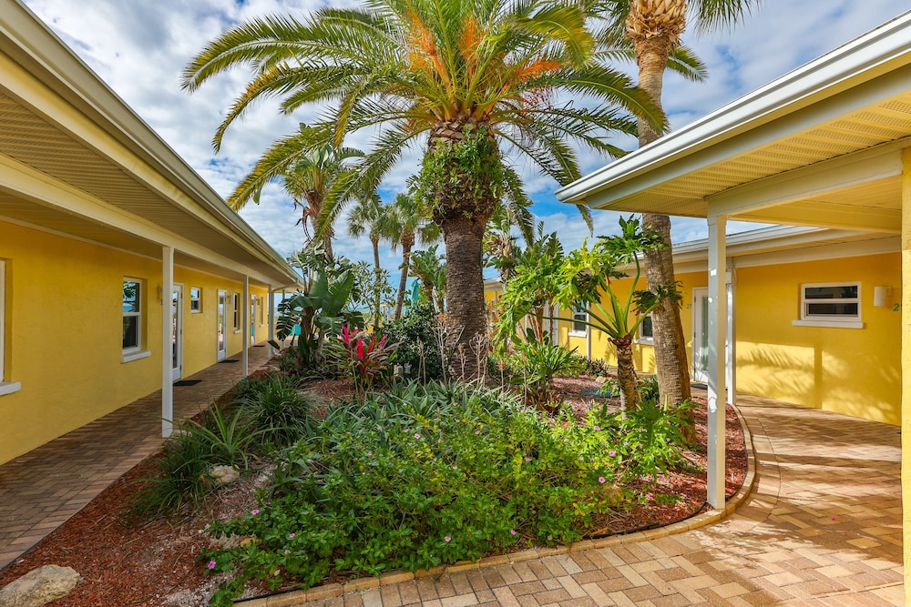 A Beach Retreat - photo 168