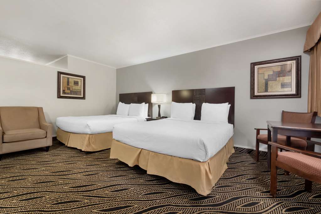Best Western Red Carpet Inn - photo 20