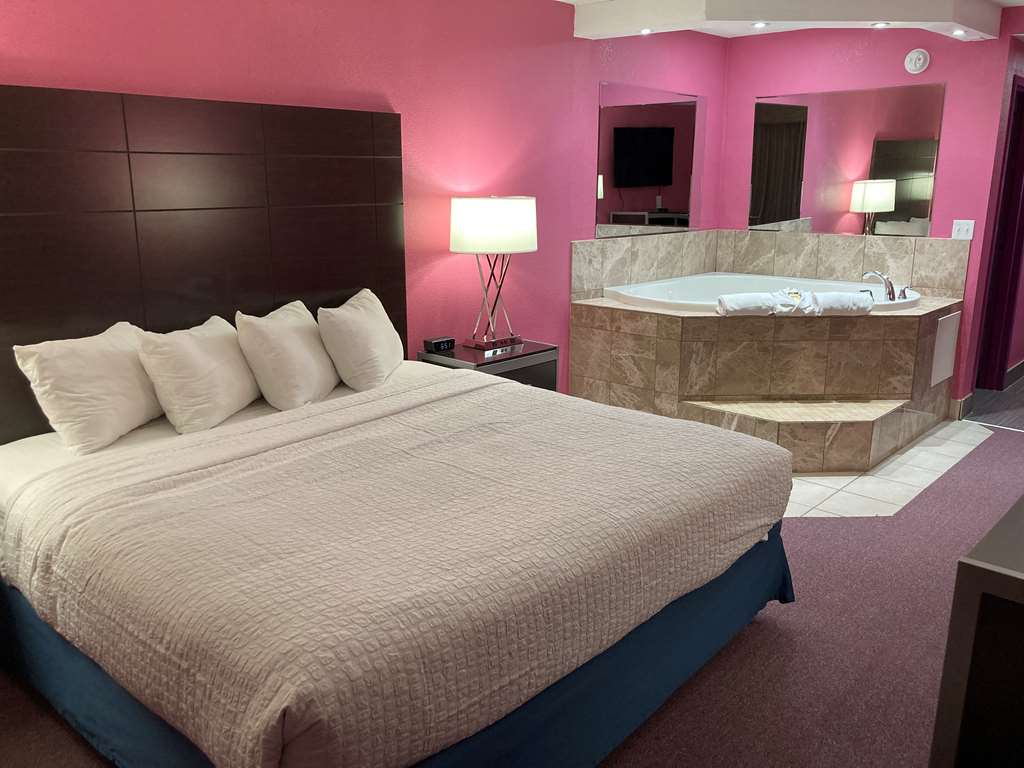 Best Western Plus Reading Inn & Suites - photo 65