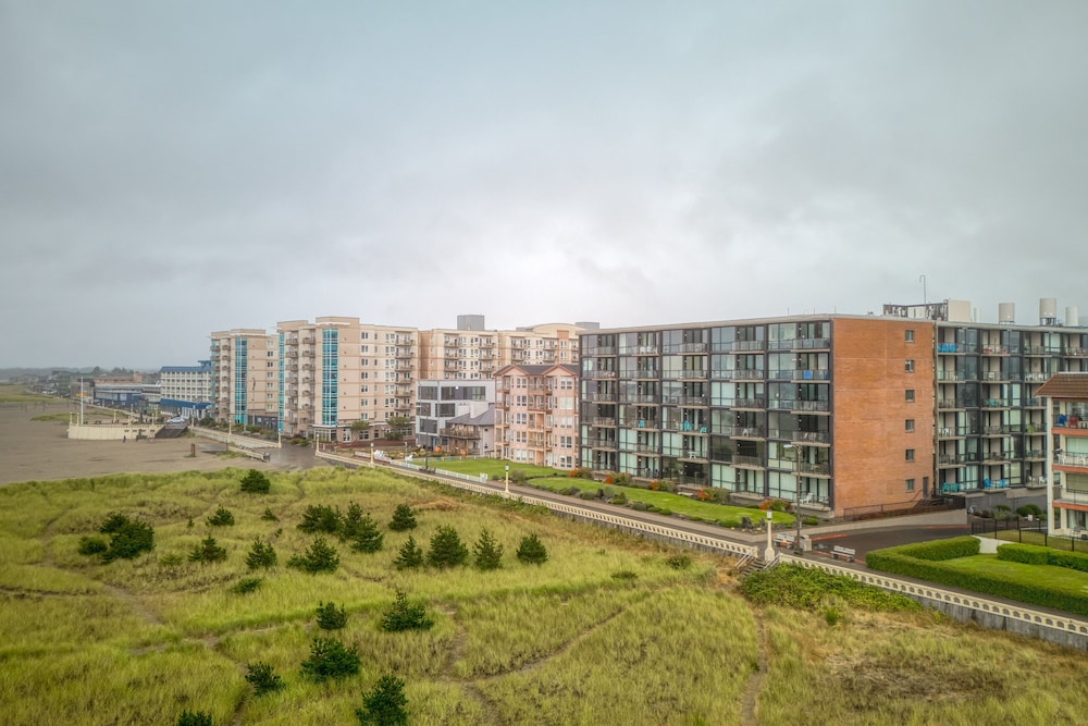 Sand & Sea Resort Condominiums - photo 977