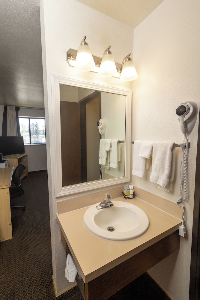 FairBridge Inn & Suites Moscow Pullman - photo 31