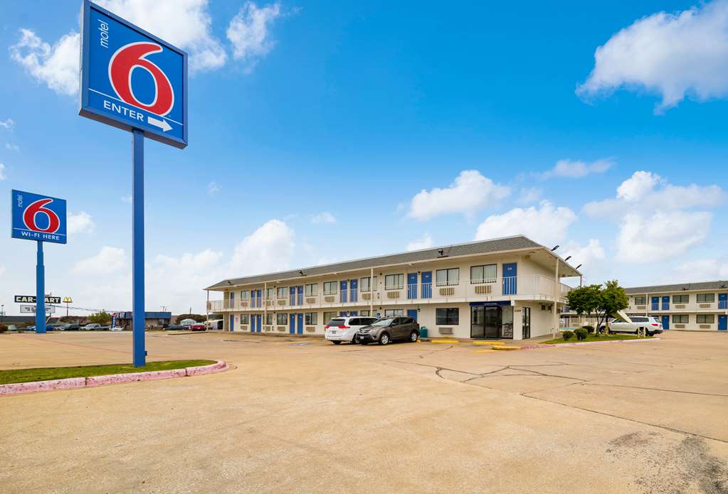 Motel 6 Greenville TX - photo 2