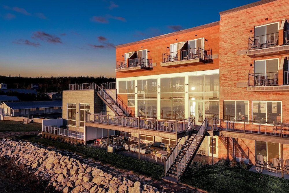 Hampton Inn by Hilton St Ignace Lakefront Mackinac - photo 60