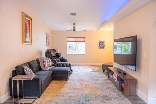 5 Min To Airport And 15 Min To Beach in Fort Lauderdale, United States