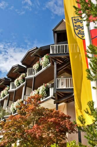 Hotel Garni Elisabeth — 4-Star Luxury Hotel in Poertschach Am Woerthersee, Austria