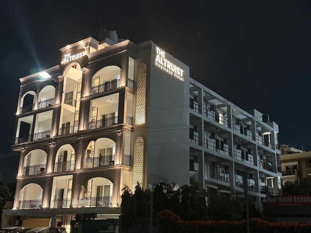 The Altruist Hotel Sec 57
