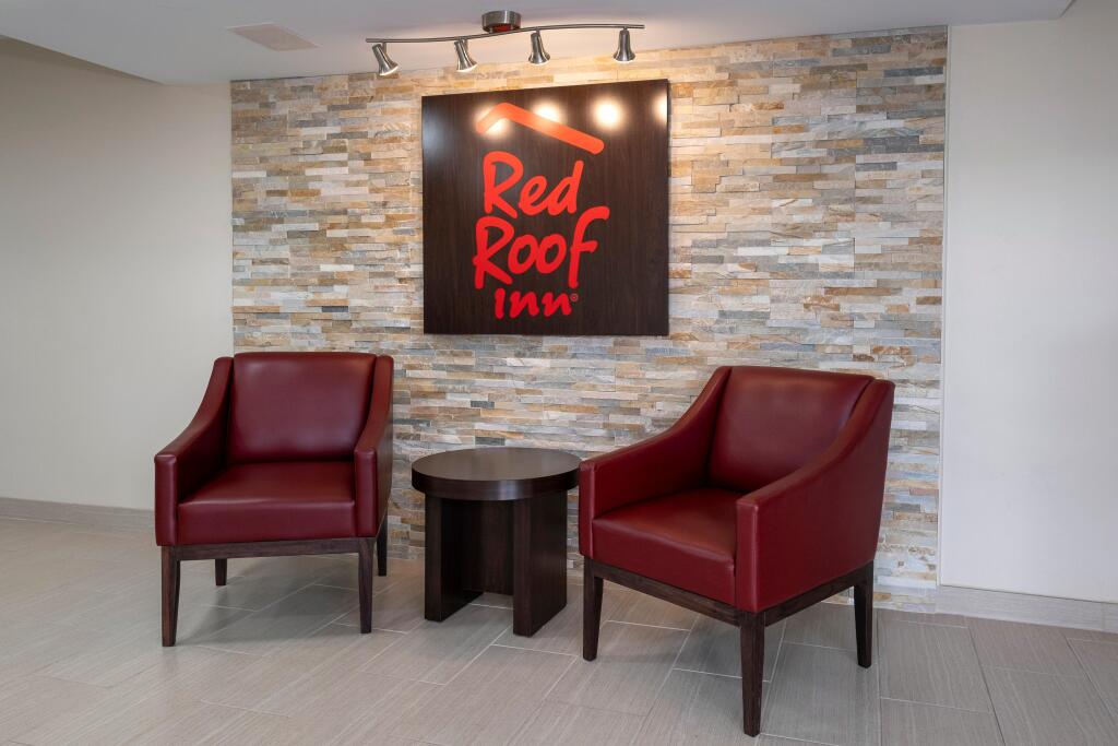 Red Roof Inn Fort Smith Downtown - photo 10