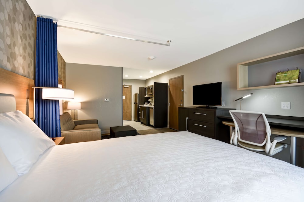 Home2 Suites by Hilton Jackson MI - photo 11