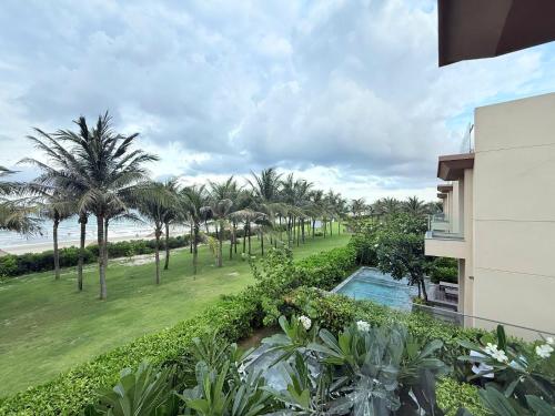 Villa 3BR Beach Front — 4-Star Luxury Hotel in Cam Lam, Vietnam