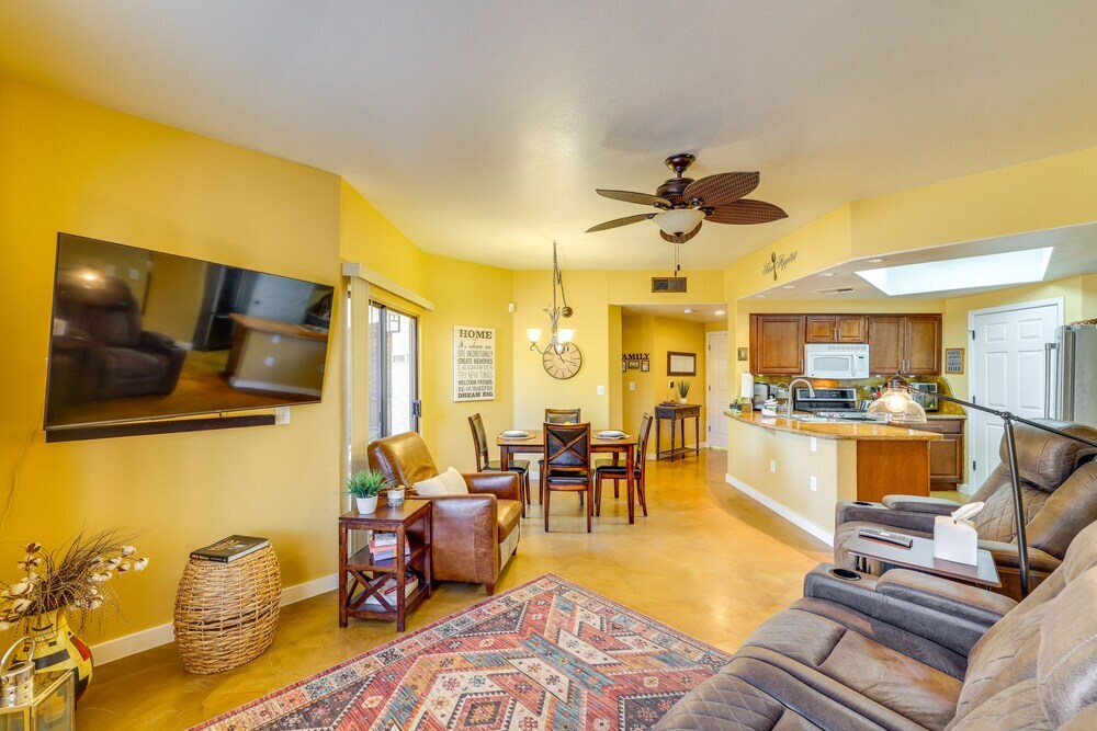 Phoenix Group Getaway 3 Mi to State Farm Stadium — 4-Star Luxury Hotel in Phoenix, United States