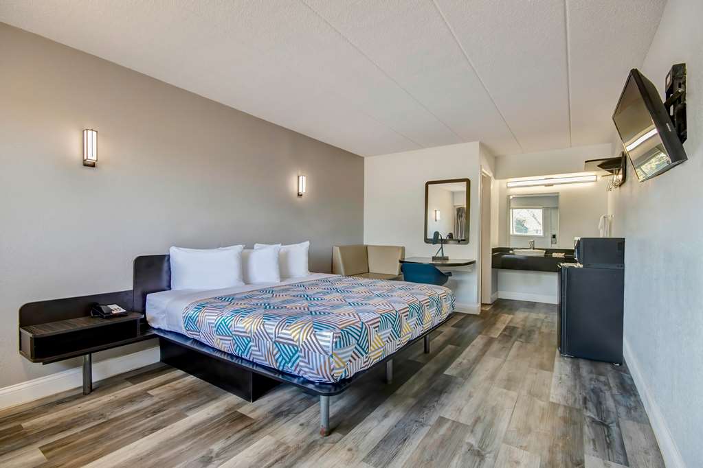 Motel 6 Osu N - photo 19