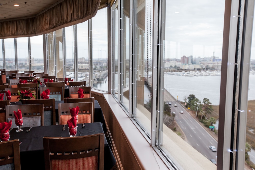 Holiday Inn Charleston Riverview by IHG - photo 36