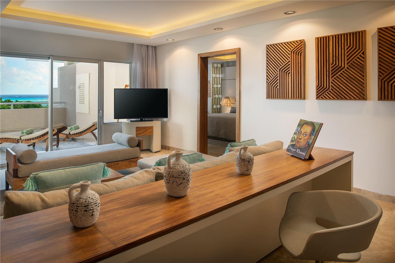 Guest room