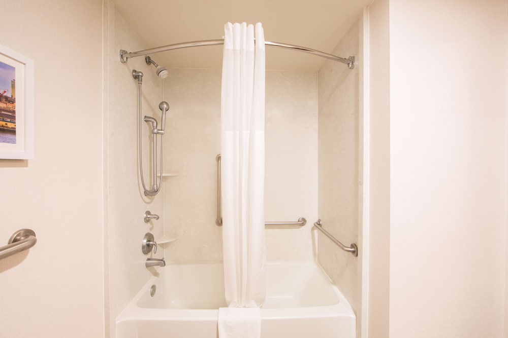 Hampton Inn & Suites Seattle Downtown - photo 35