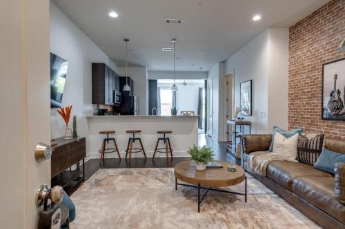 Lofts at 30th 2 Top Floor Units - photo 17