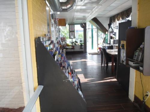 Budgetel Inn & Suites Hotel - photo 17
