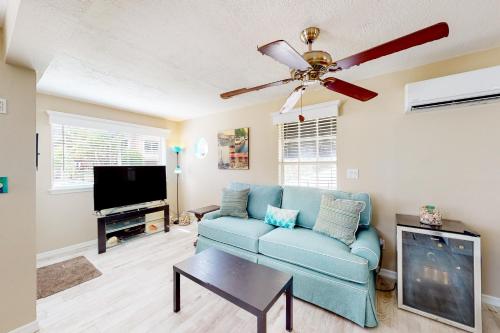 Sea Breezy Unit 3 in Saint Pete Beach, United States